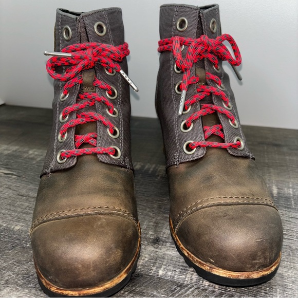 Sorel 1964 Premium PDX Wedge Boot, pre-loved condition - Picture 10 of 16